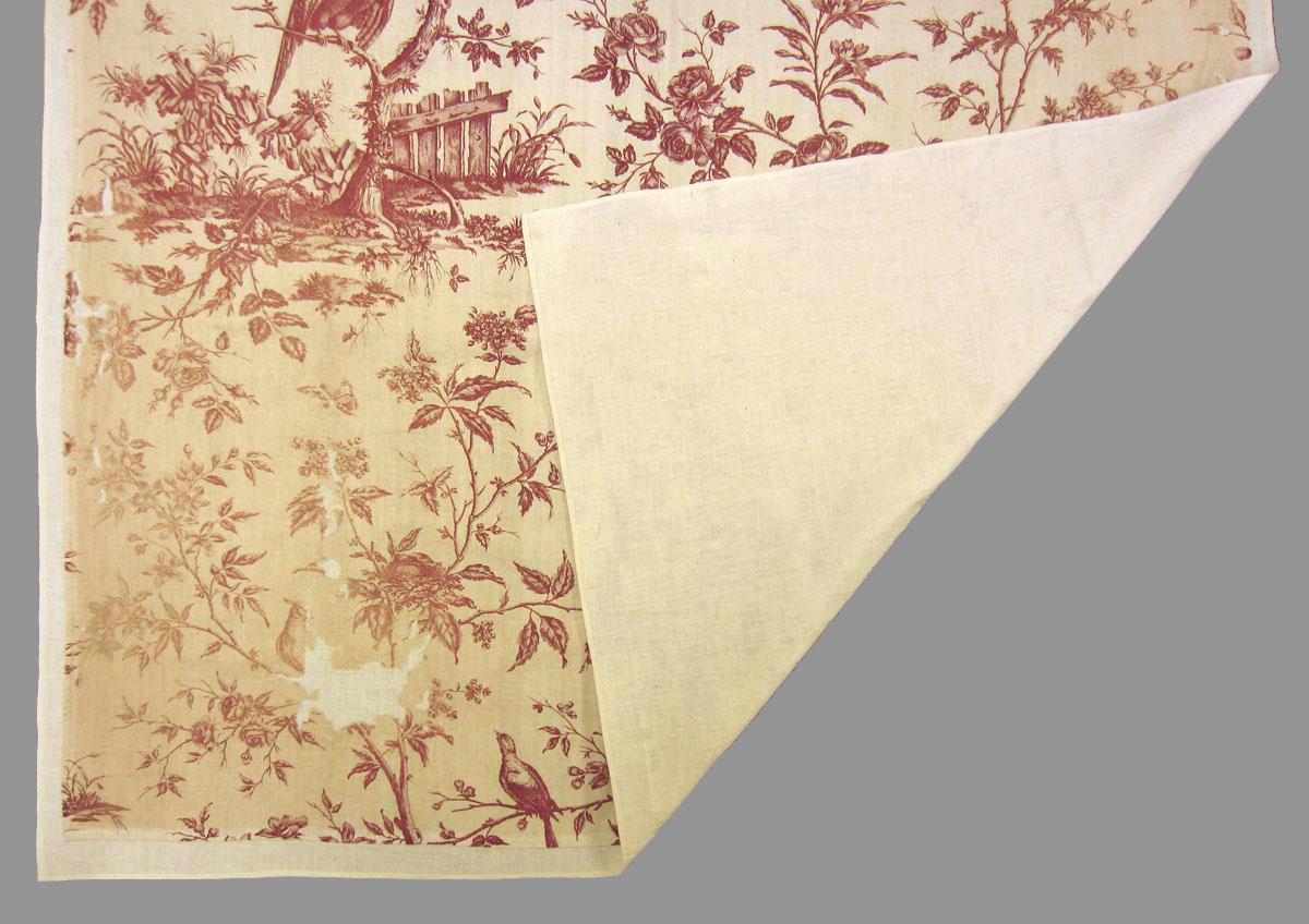 1958.0077.002 textile, printed folded corner