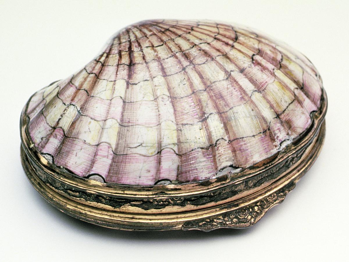 1990.0068 Snuff Box