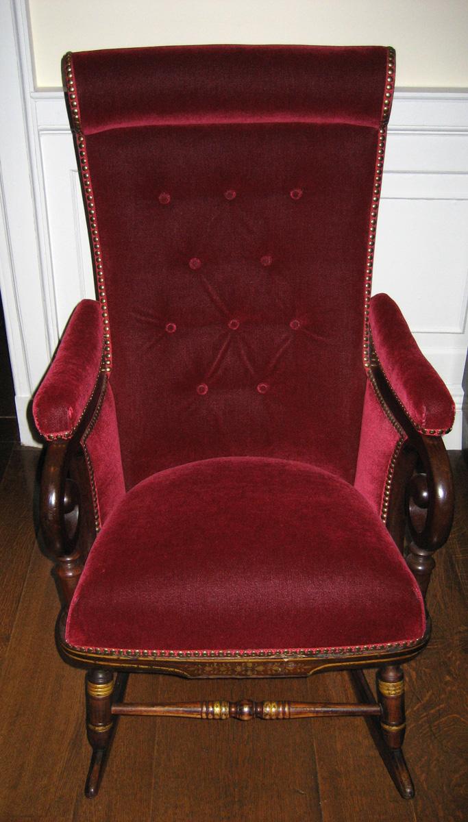 1990.0082 Rocking chair view 2