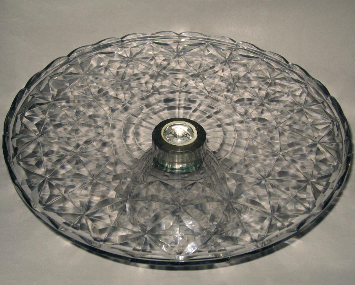 1990.0086.001 Lead glass salver (top)