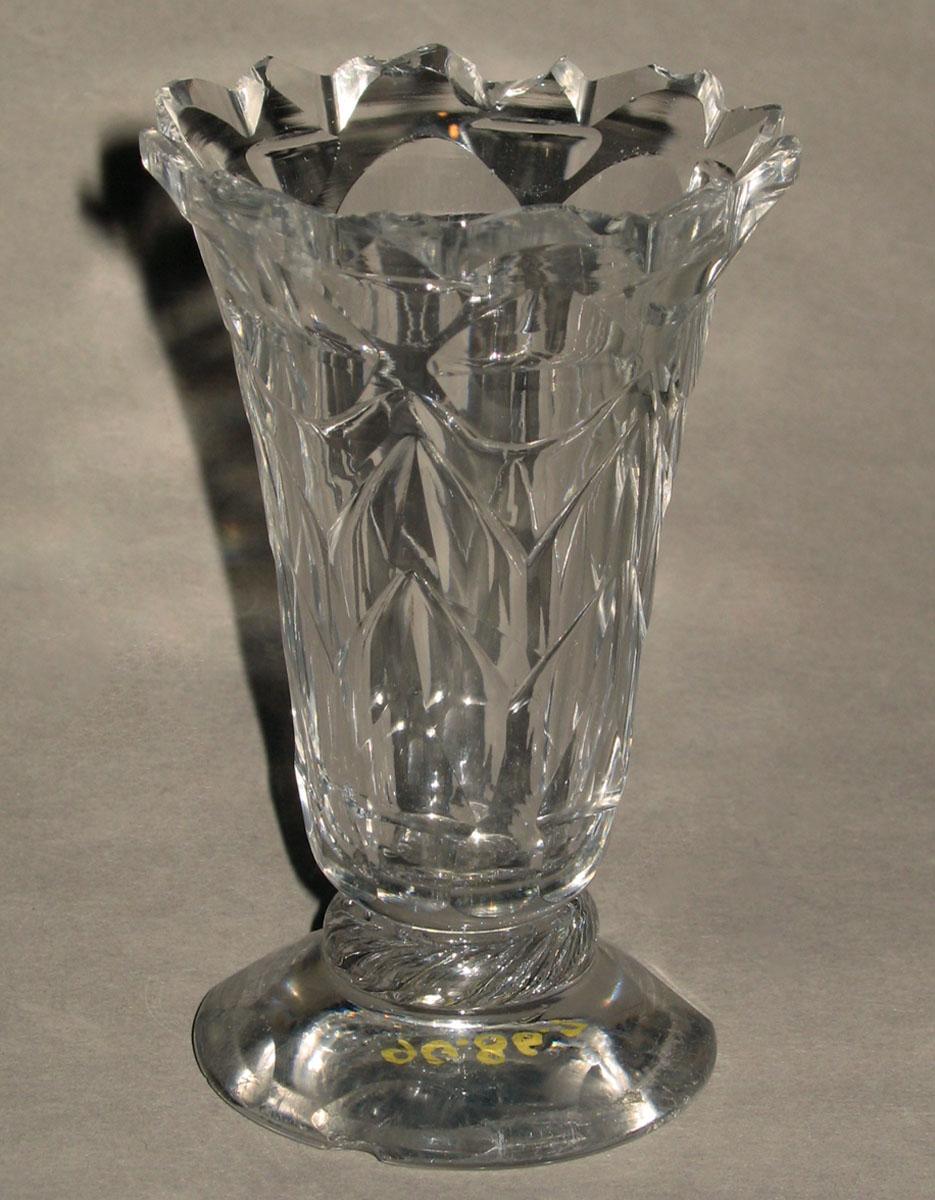 1990.0086.007 Lead glass jelly glass