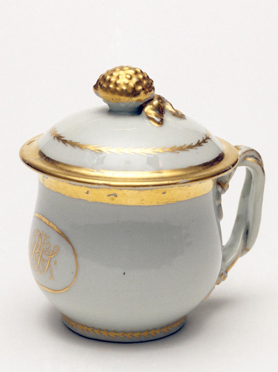 1990.0087.001 A, B Pot de creme, Pot au jus