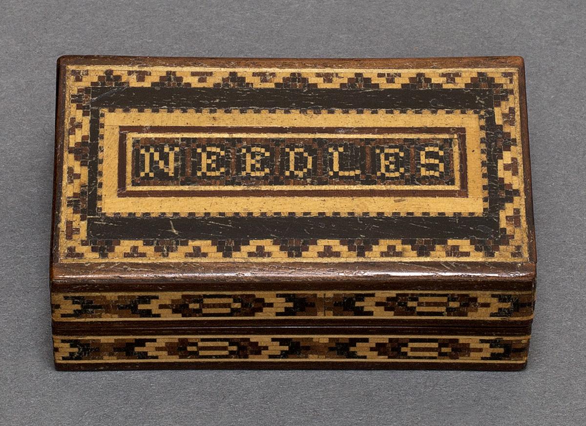 1991.0016 A,B Needle Case