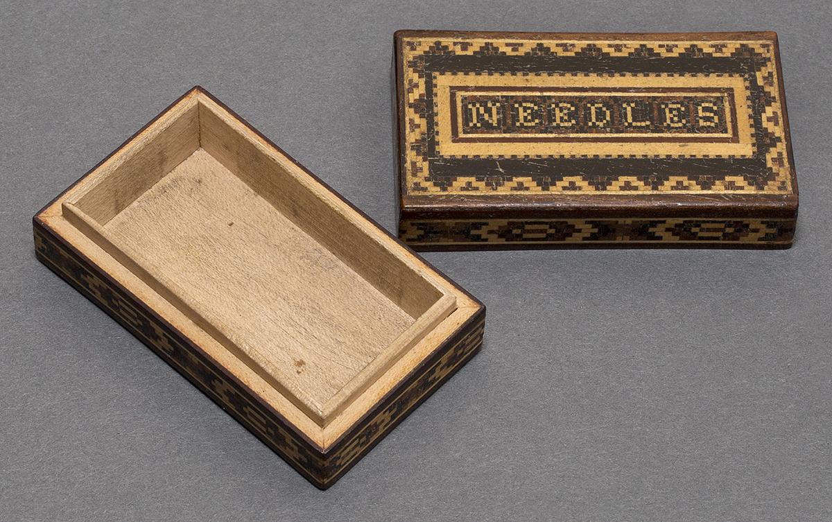 1991.0016 A,B Needle Case, View 3