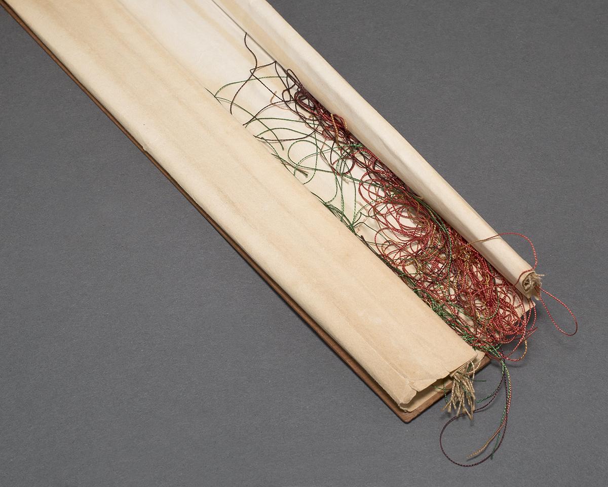1991.0017 B Thread Holder
