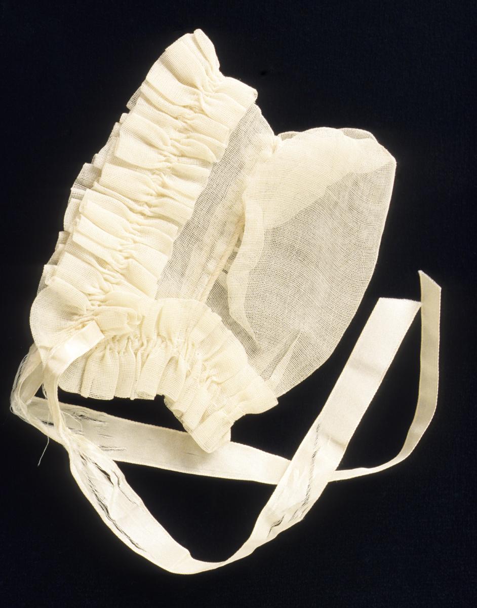 1991.0025 Doll's Hat