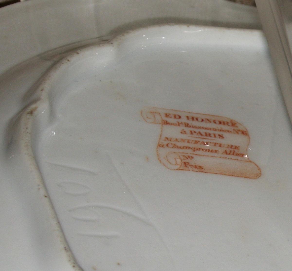 1991.0035.001 Honoré Polk service porcelain plate (mark)