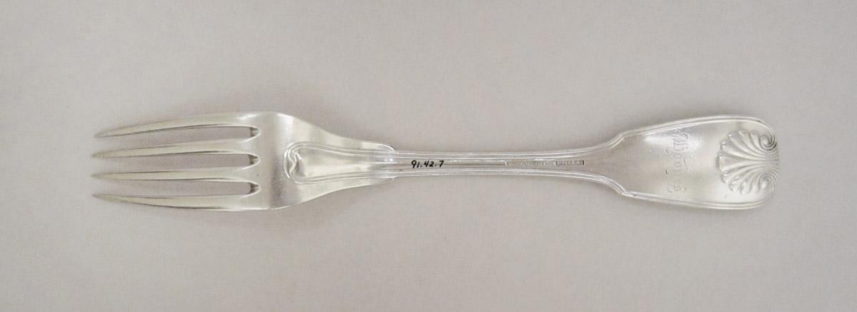 1991.0042.007 Fork, underside