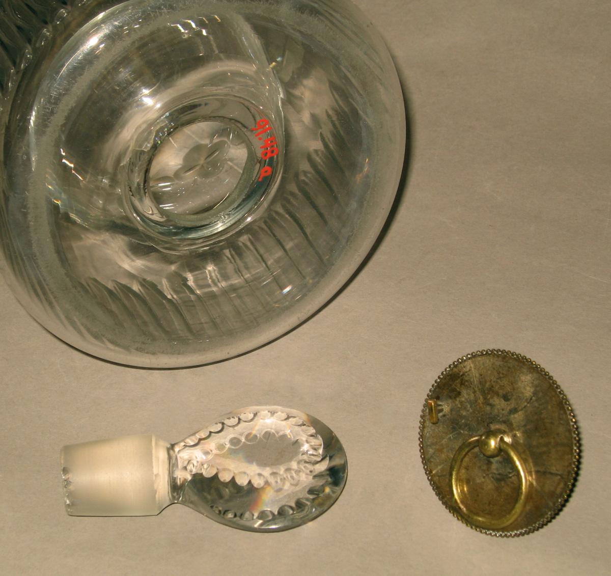 1991.0048 A- C Glass decanter (detail)