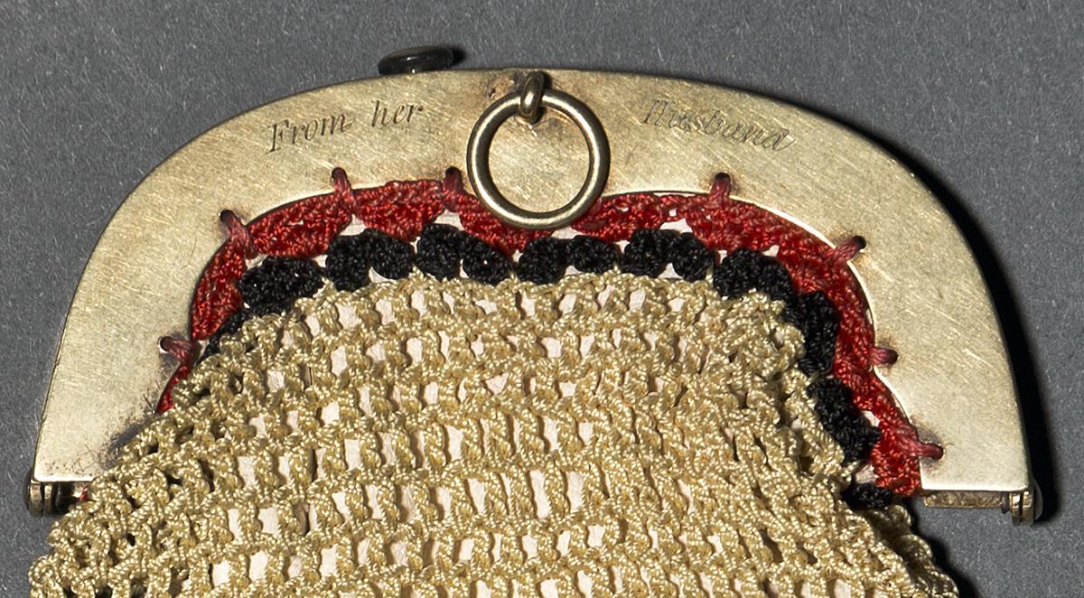 1991.0067 Purse, Detail 3