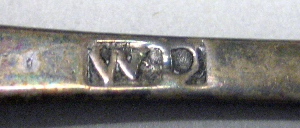 1991.0074 Silver Spoon mark