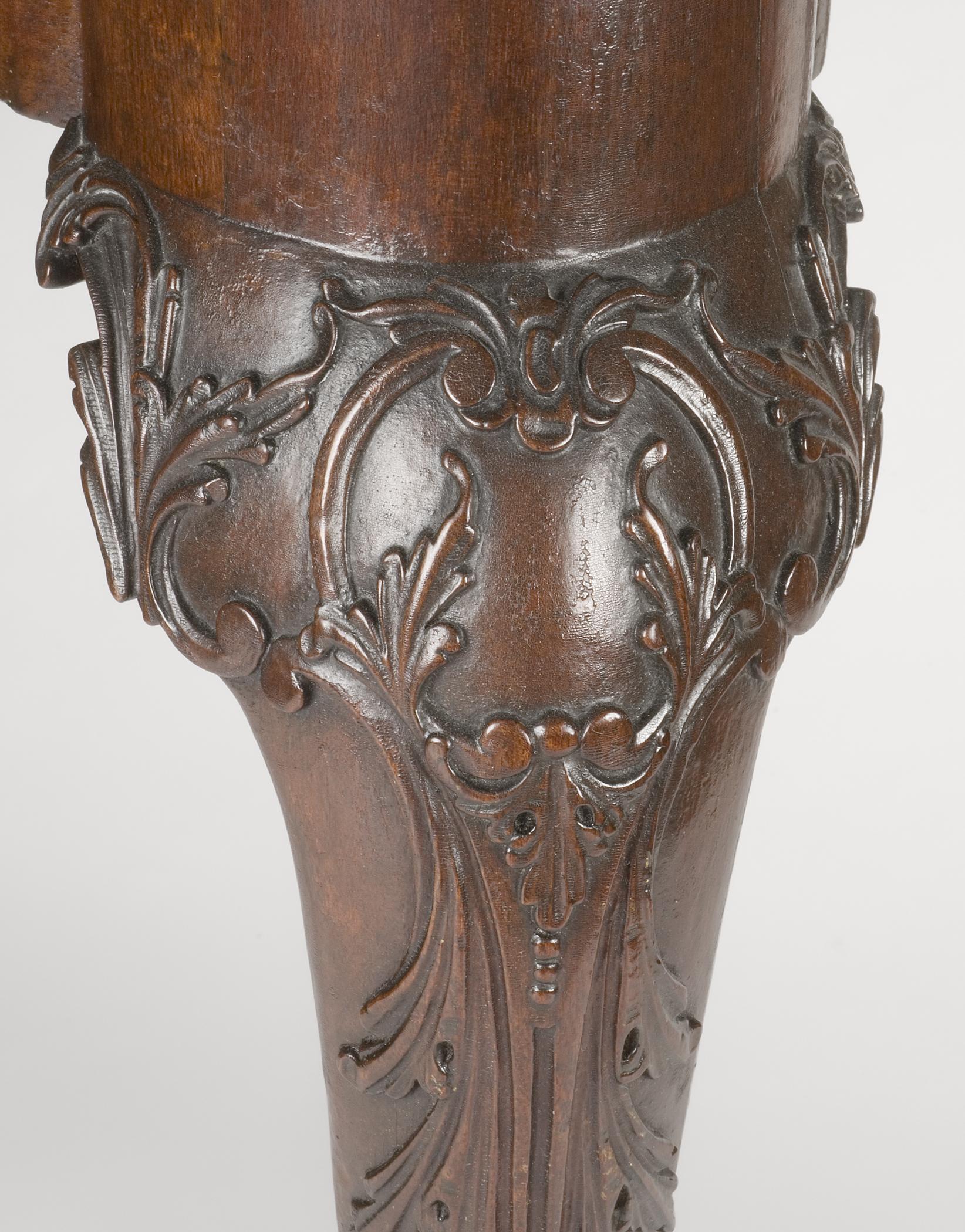1958.0085.001 Table, detail 2