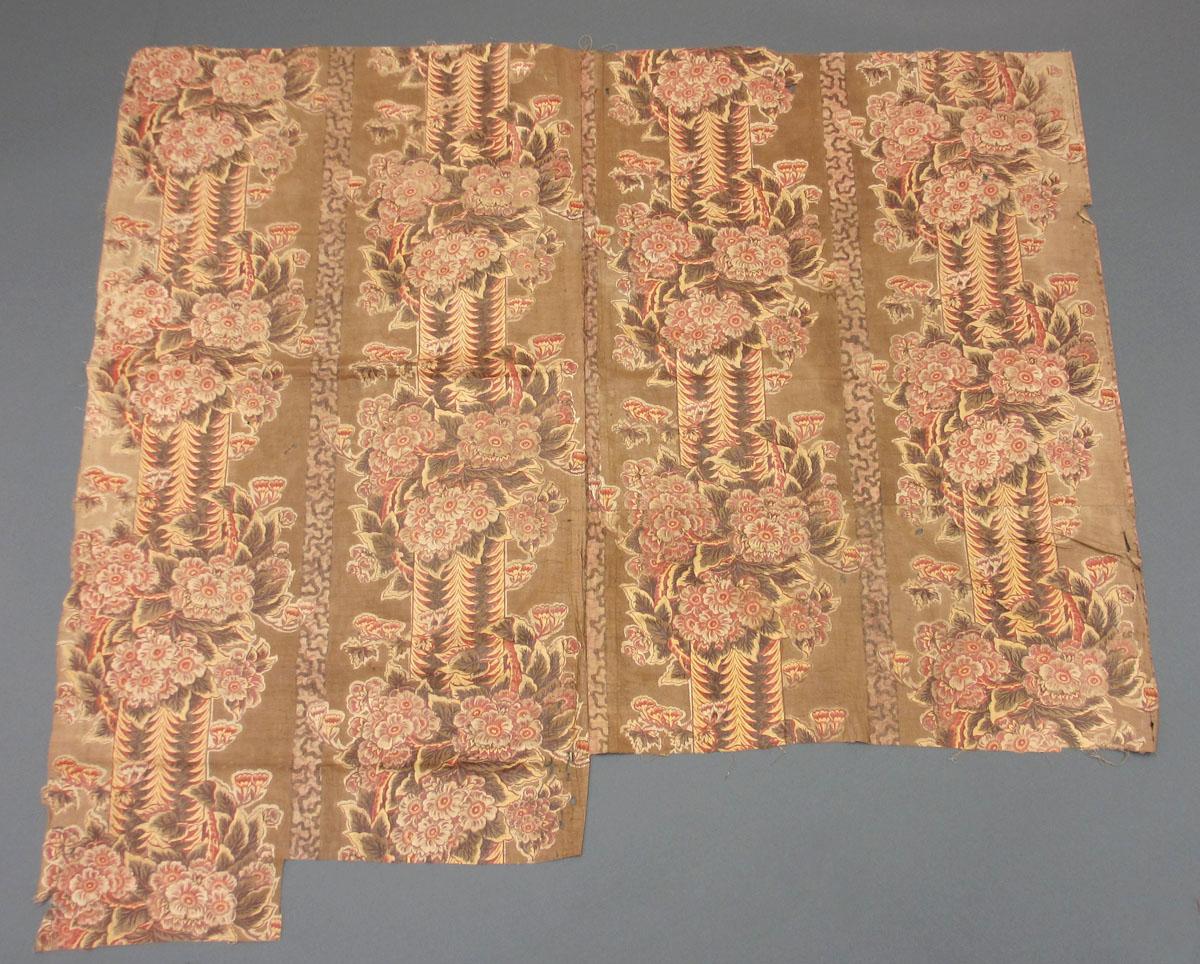 1958.0089.003 Textile, printed obverse