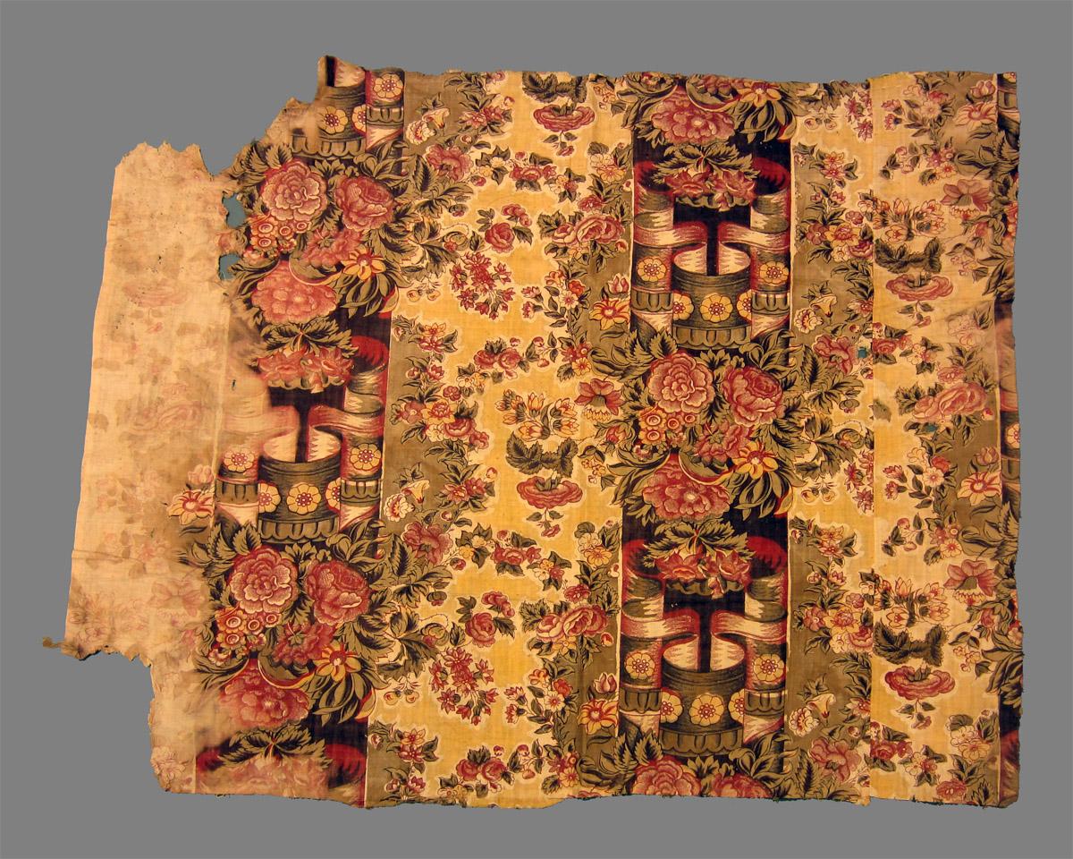 1958.0089.005 A textile, printed obverse