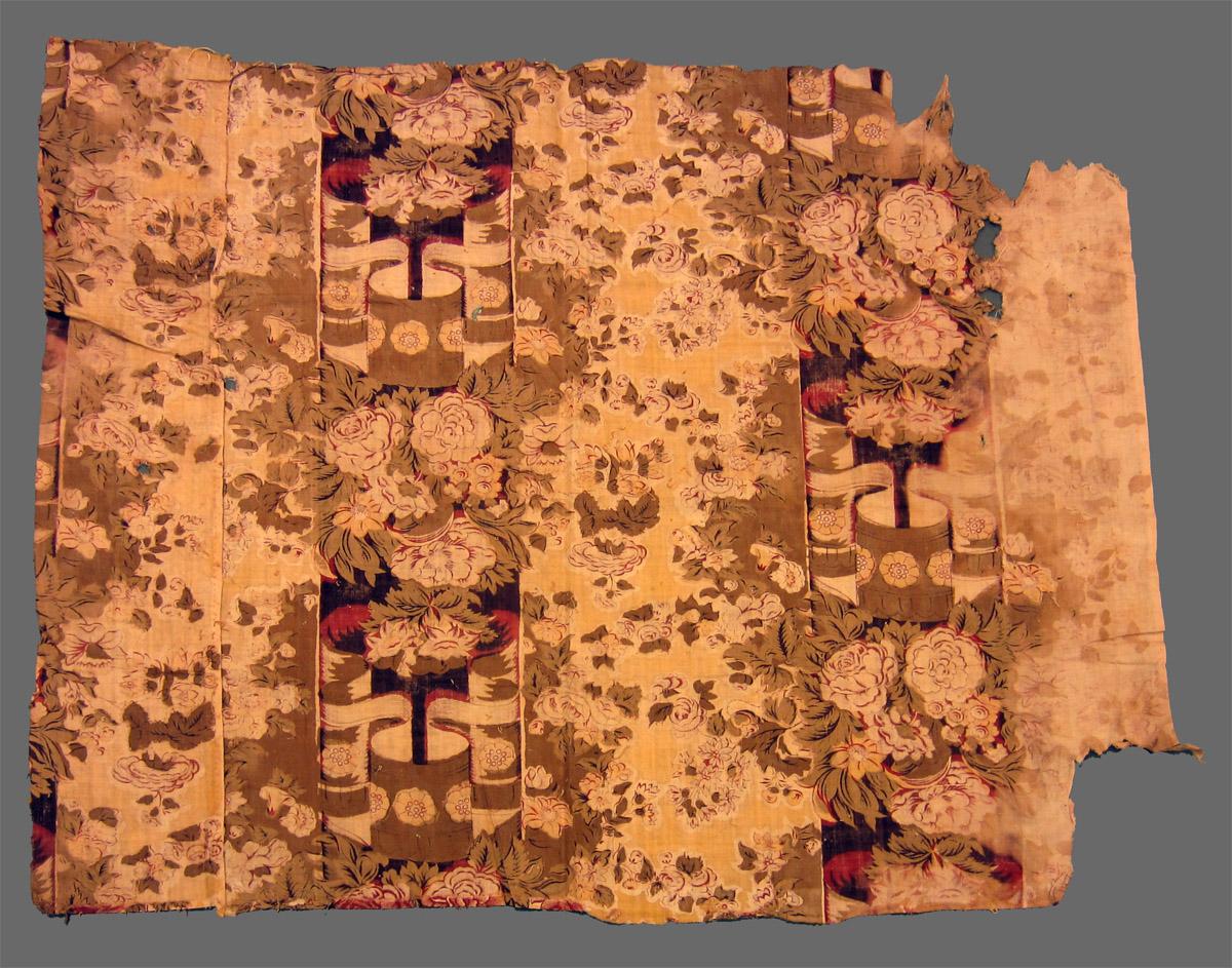1958.0089.005 A textile, printed reverse