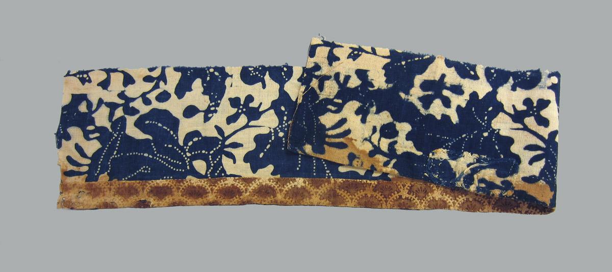 1958.0089.008 A textile, printed folded corner