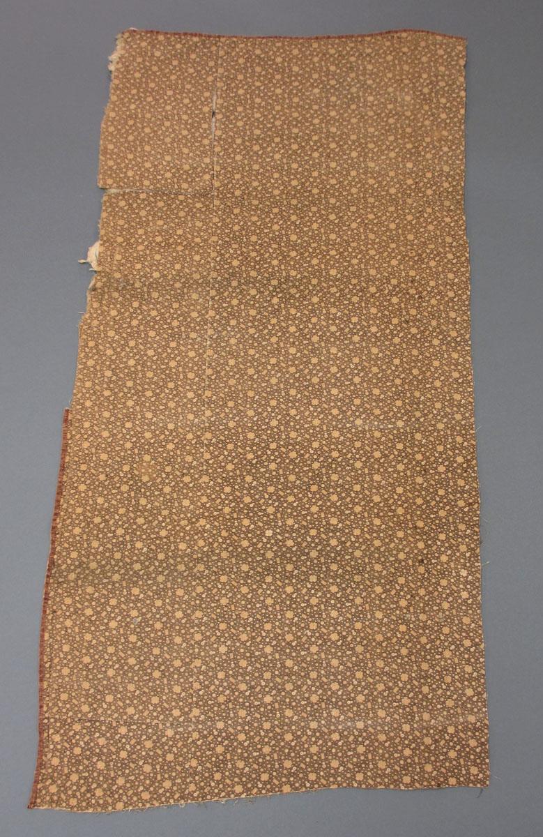 1958.0089.009 Textile, printed reverse