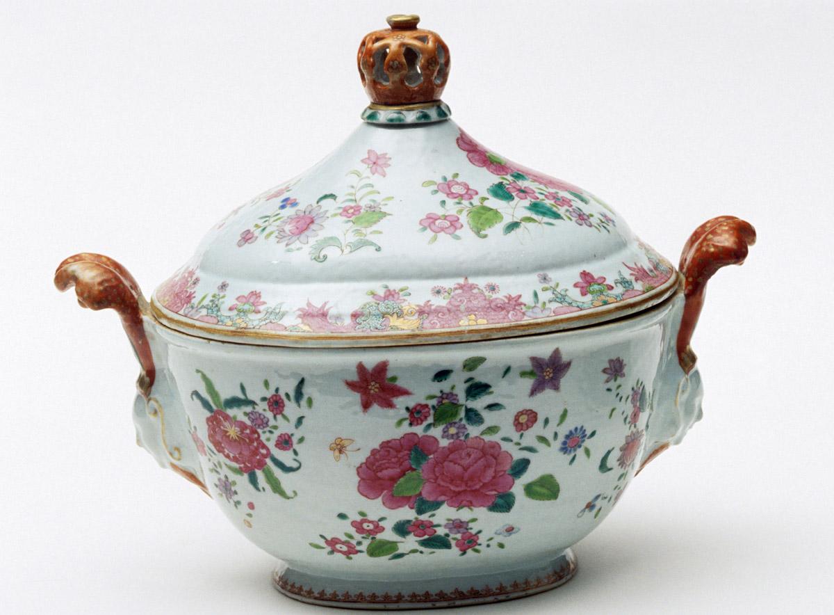 1992.0035 A, B Tureen