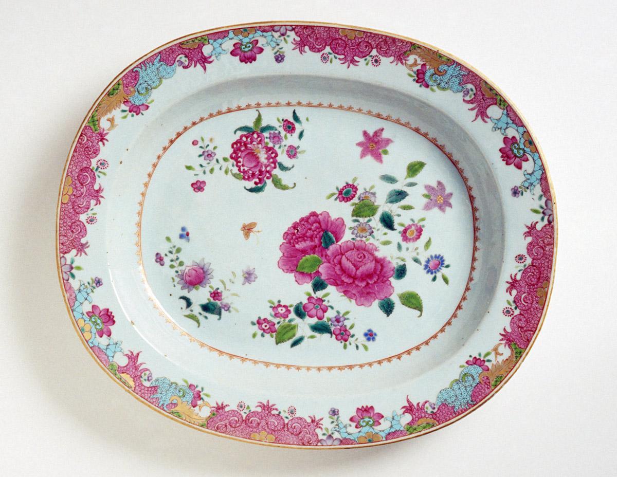 1992.0035 C Tureen Stand