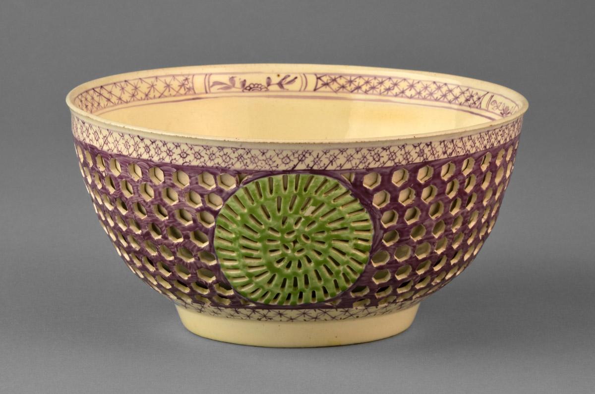 1992.0038 Bowl, view 1
