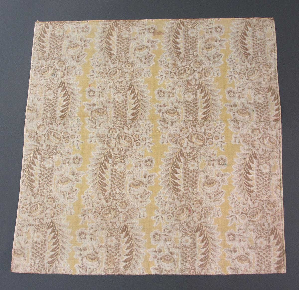 1958.0089.010.001 Textile, printed reverse