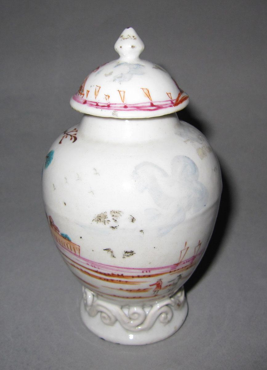 1992.0047 A, B Porcelain tea cannister face four