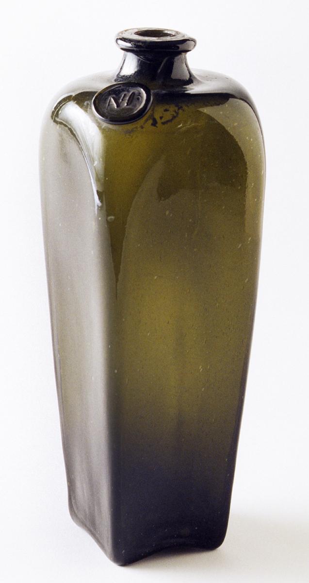 1992.0058.001 Glass case bottle