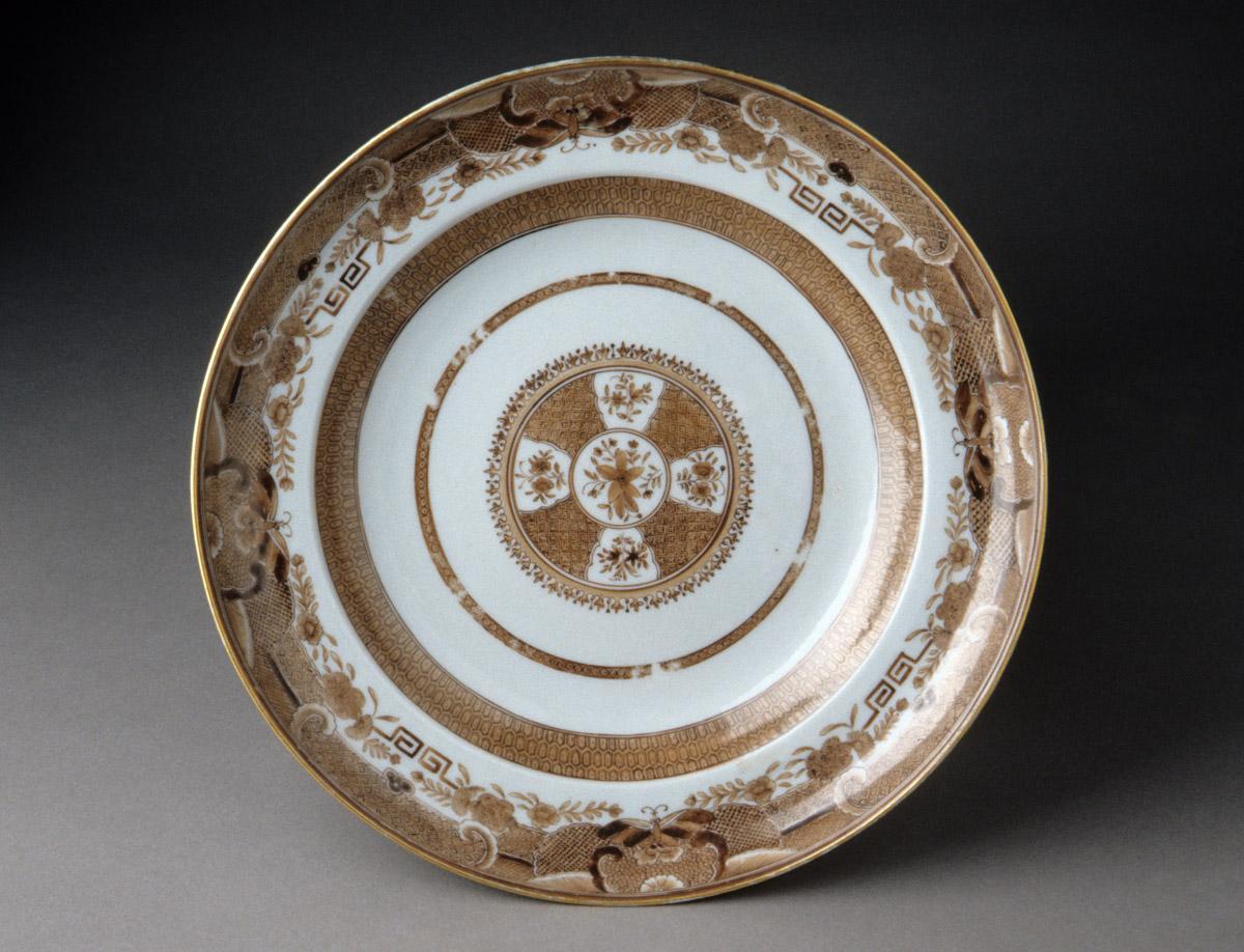 1992.0063.001 Soup plate