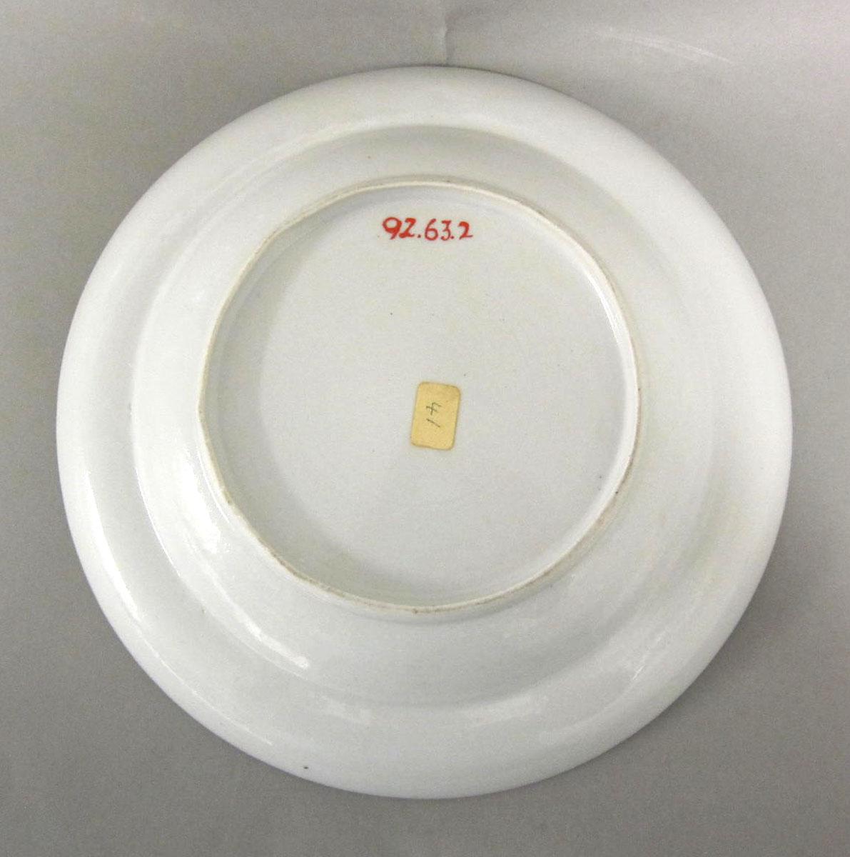 1992.0063.002 Porcelain plate underside