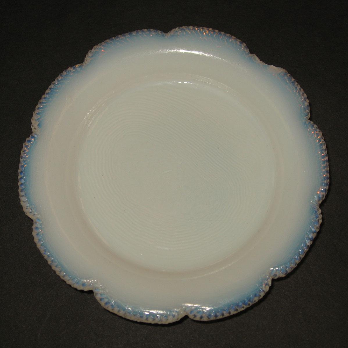1992.0080.011 Glass cup plate