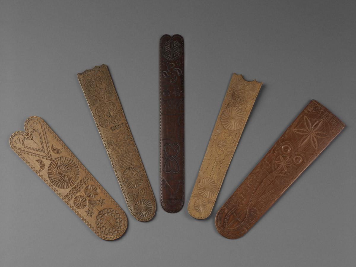 1992.0087, 1964.1569, 1964.1571, 1960.0209, 1965.2329 Busks