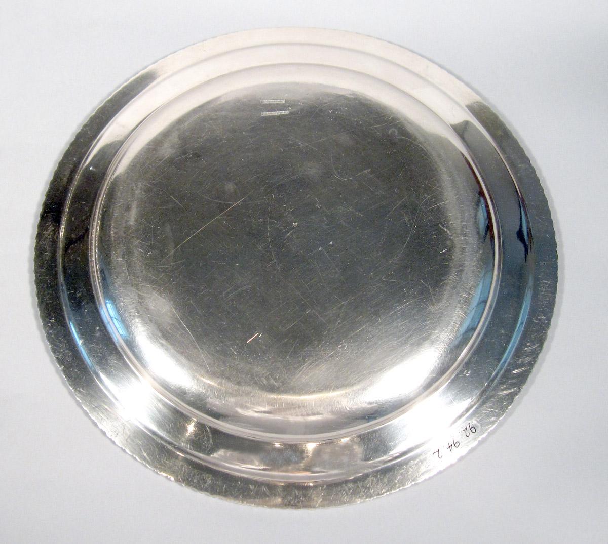 1992.0094.002 Silver Service Plate underside