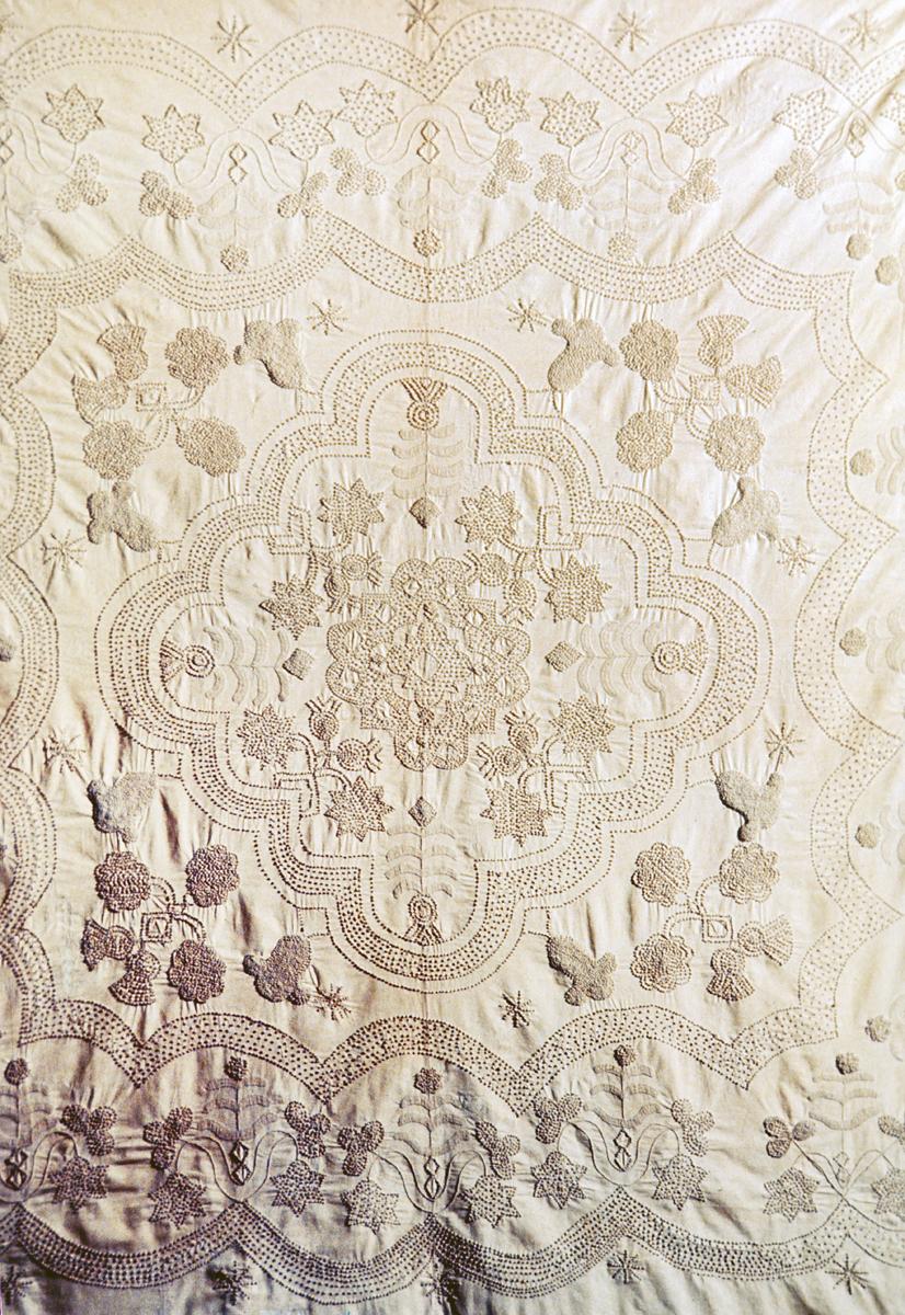 1952.0345.005 Bedcover, Detail