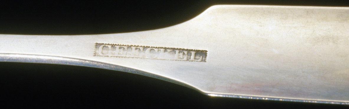 1992.0101 Sugar Tongs, detail 1