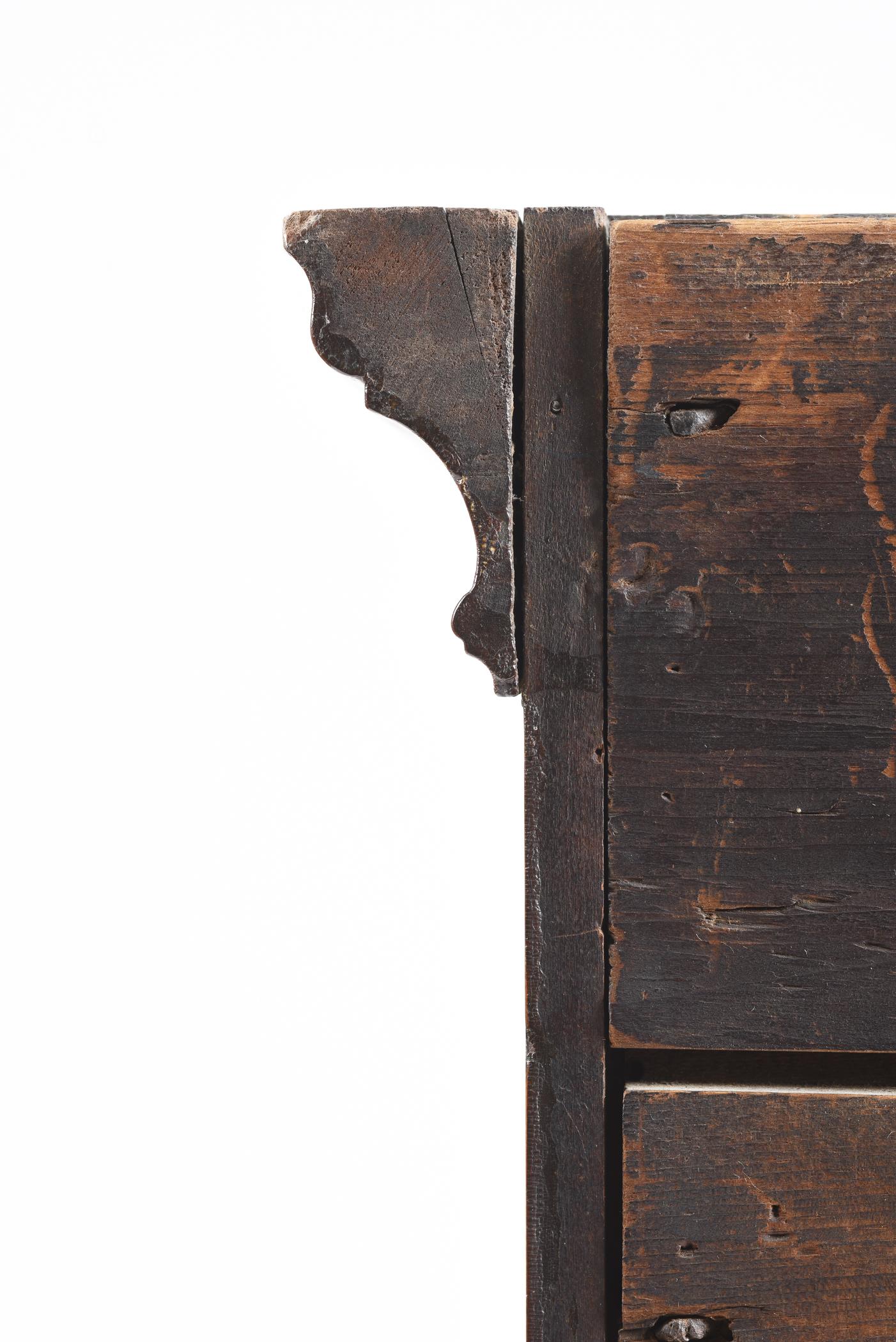 1992.0109 Chest of drawers, detail 6