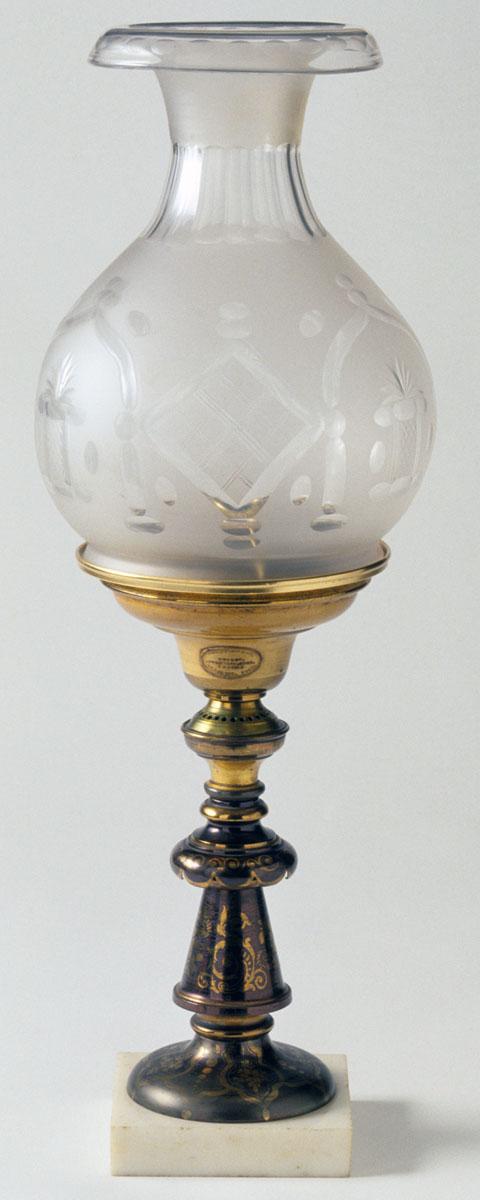1992.0111 Lamp