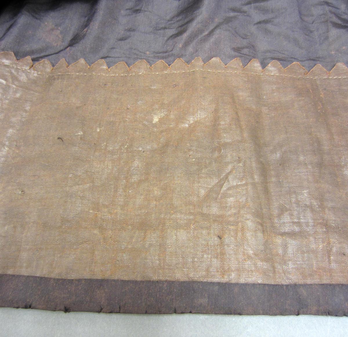 1992.0113 Dress, Lining 2