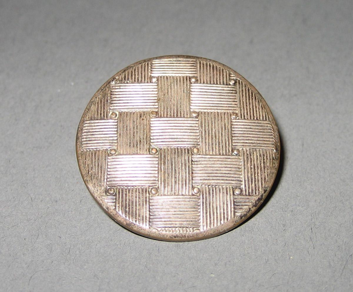 1958.0102.007 Button