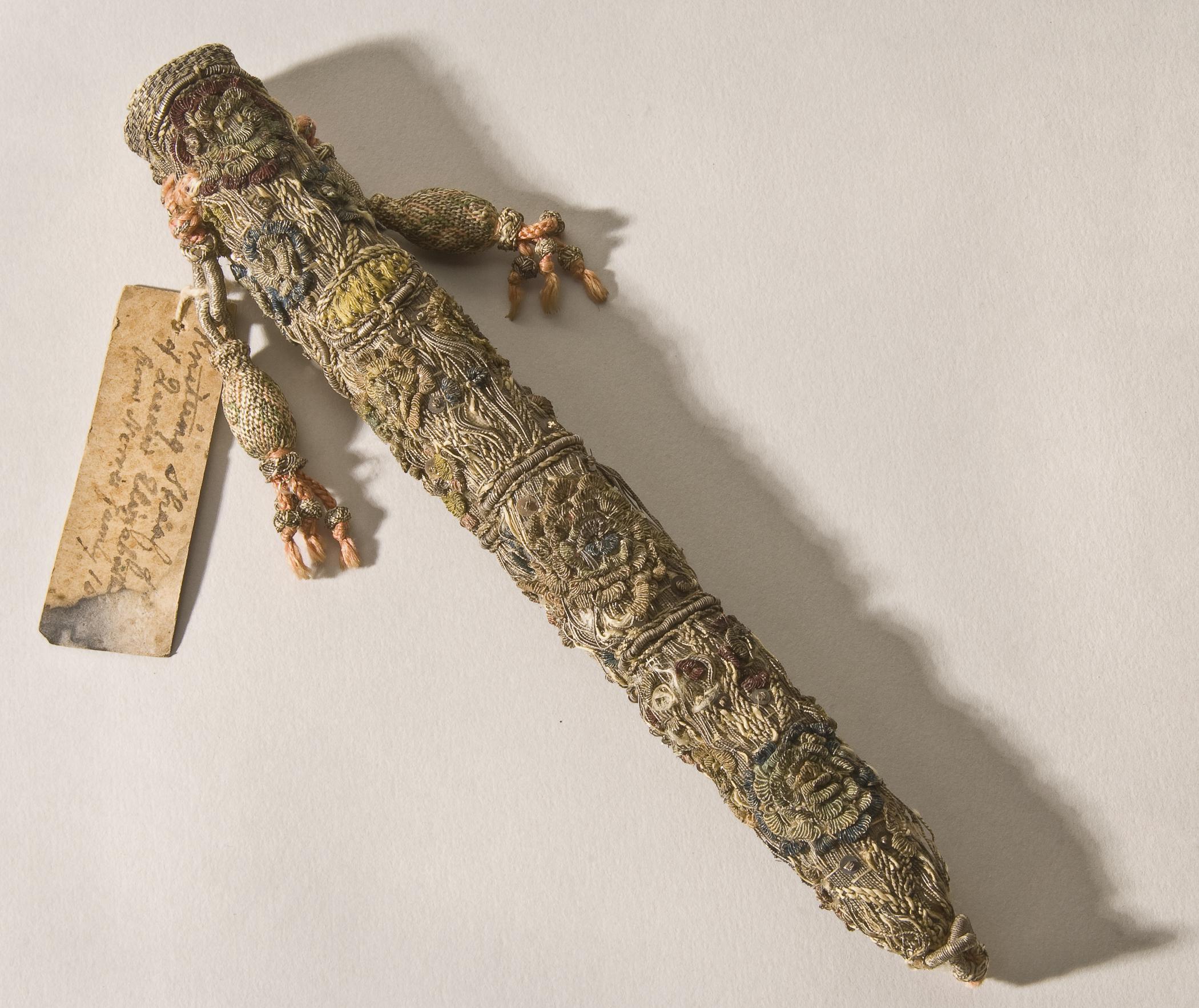 1958.0102.017 Sheath, view 1