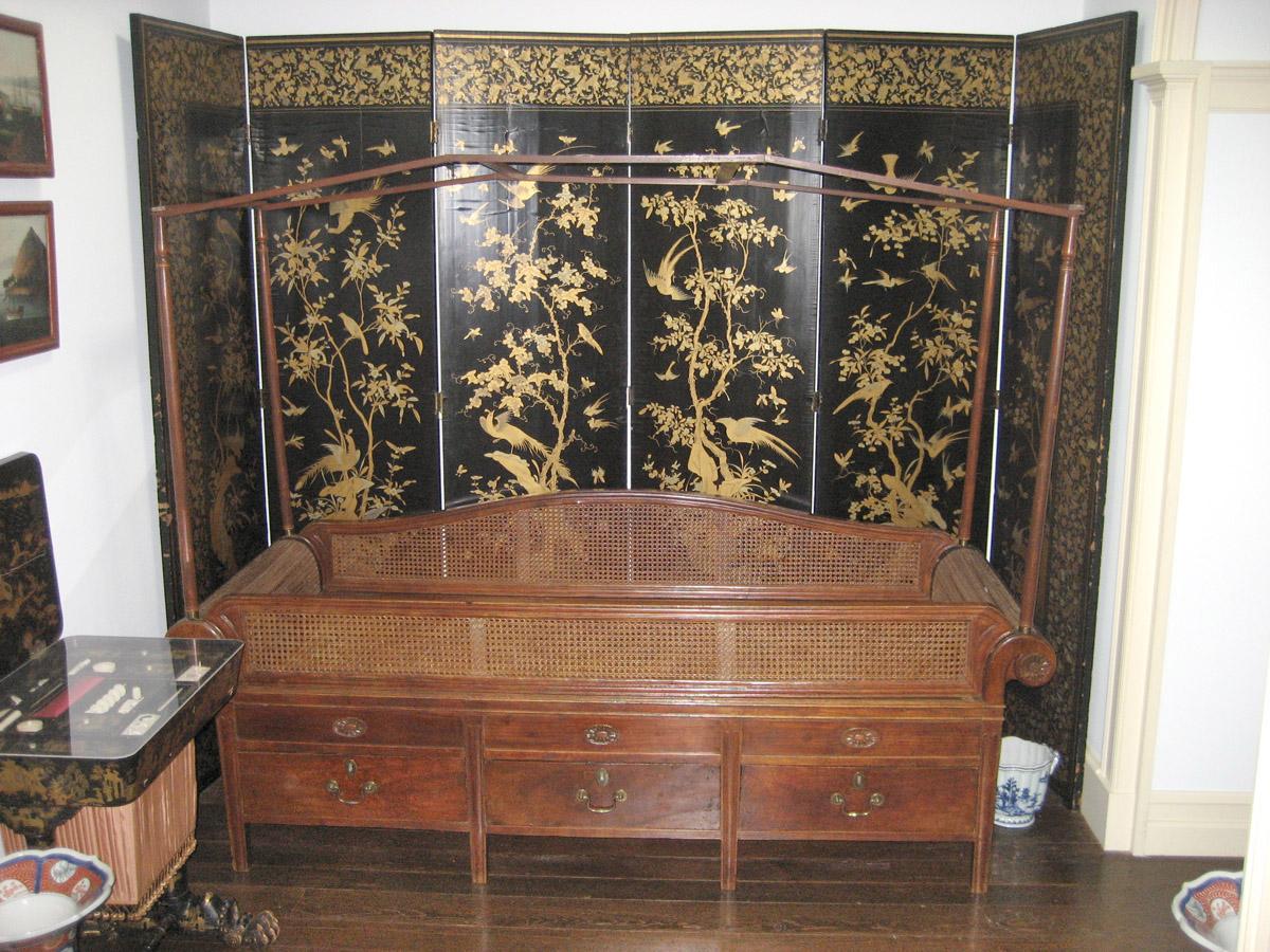 1993.0003 Bed