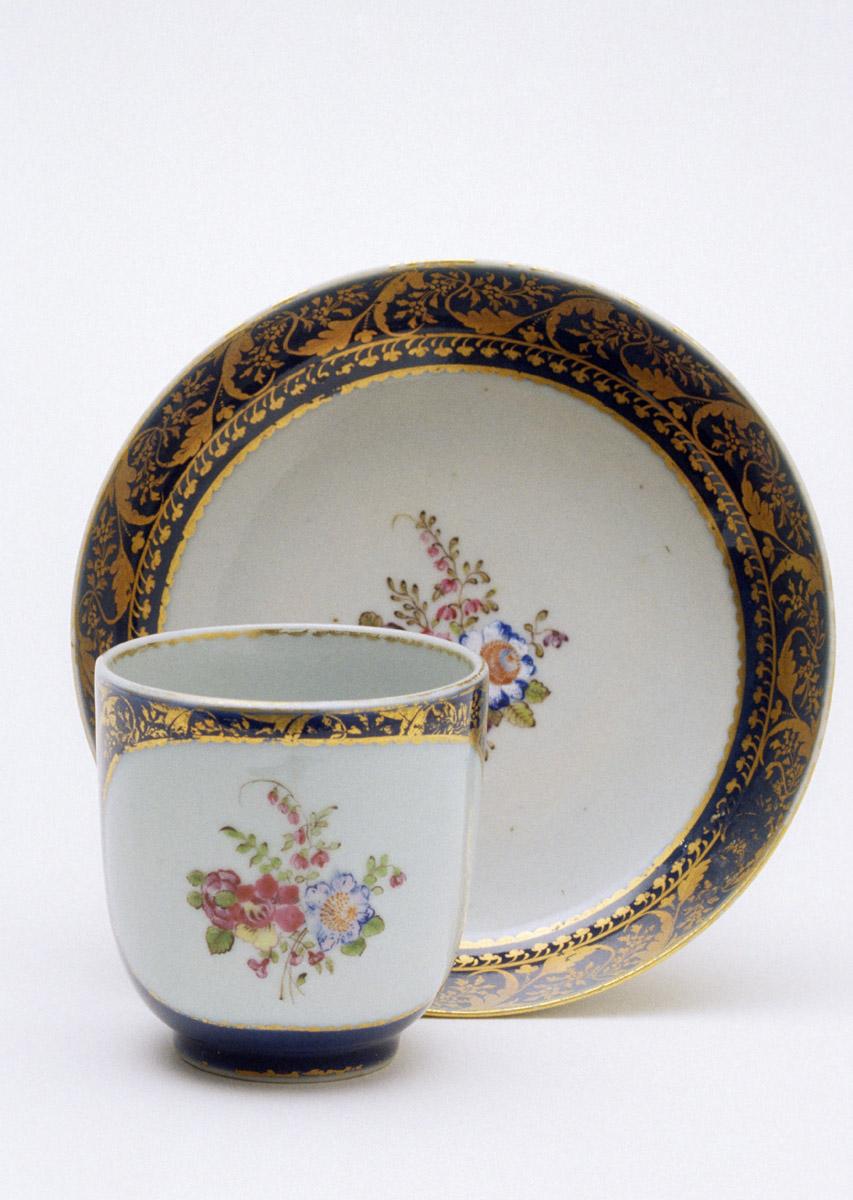 1993.0014 A, B Coffee cup and saucer