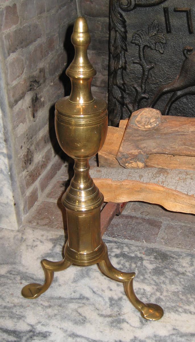 1993.0029.001 Andiron