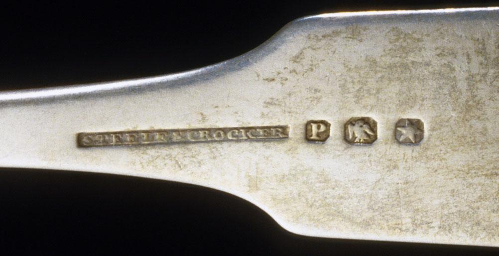 1993.0032 Spoon, detail 1