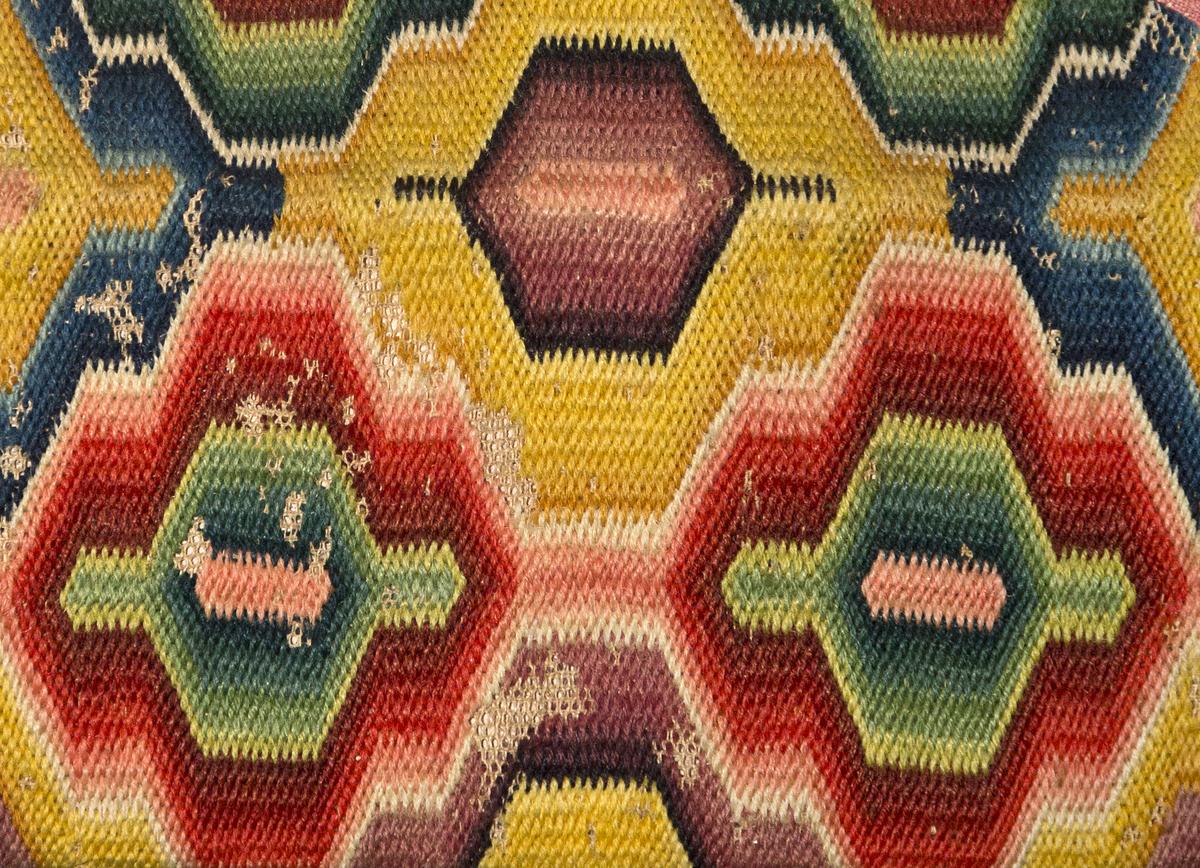 1993.0045 Pocketbook, Pattern Detail