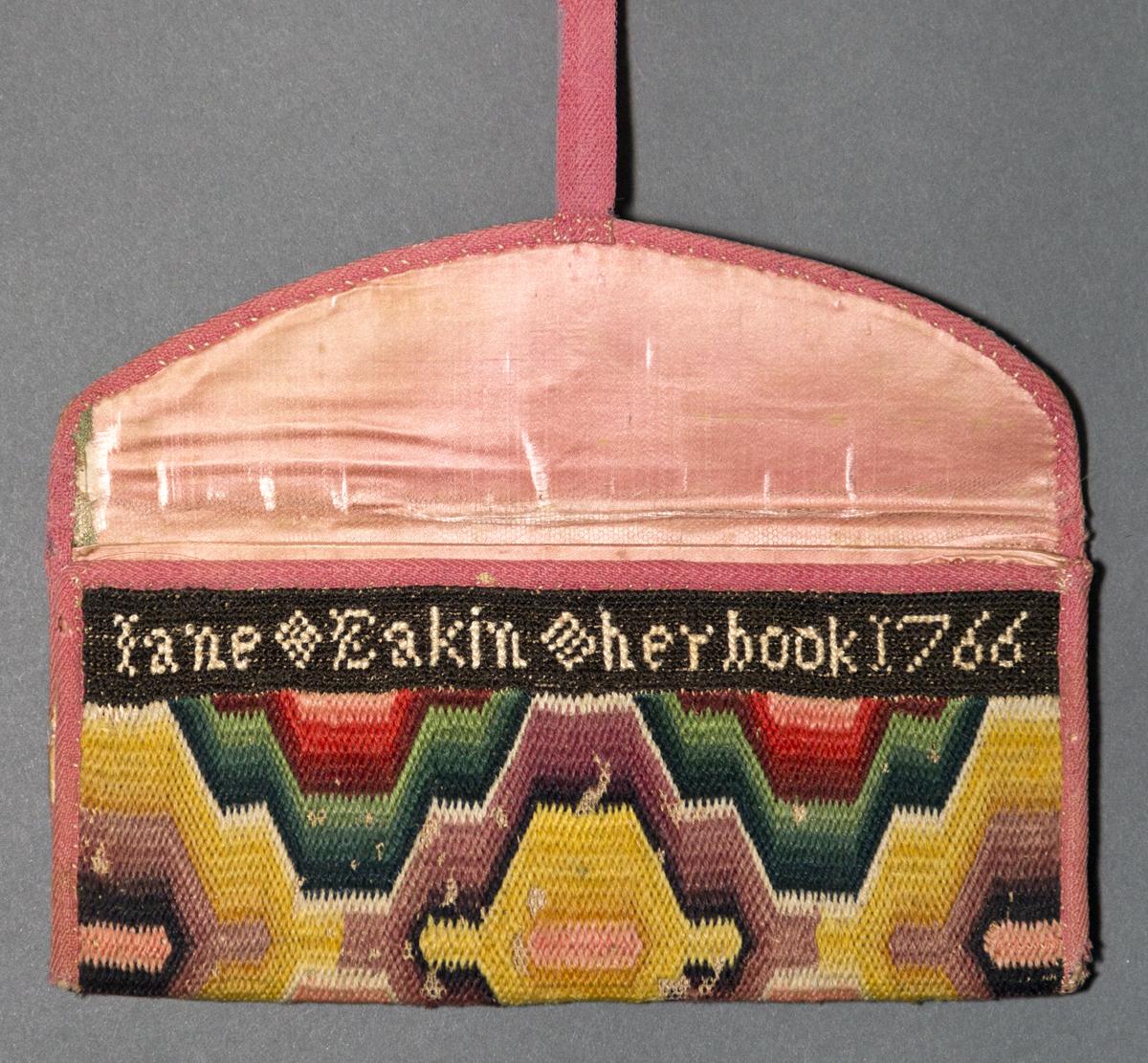 1993.0045 Pocketbook, Inside