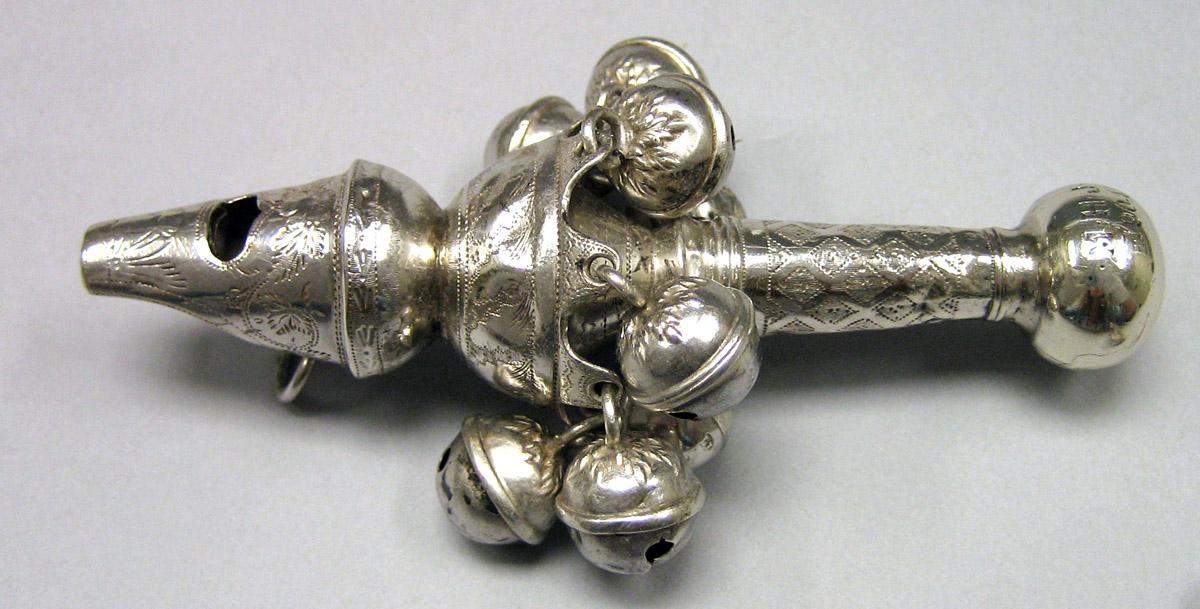 1993.0052 Silver Rattle upper surface