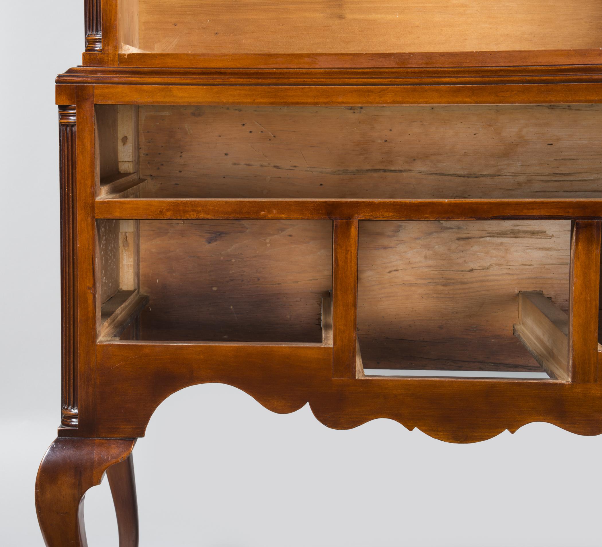1993.0055 Chest of drawers, detail 3