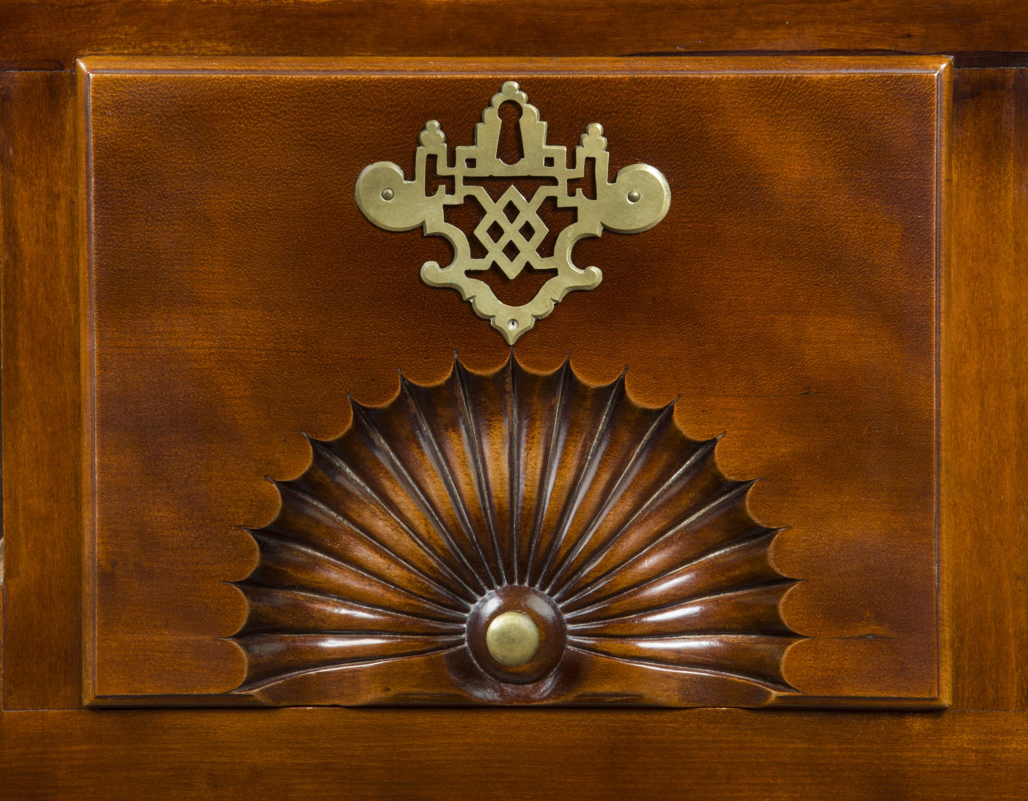 1993.0055 Chest of drawers, detail 4