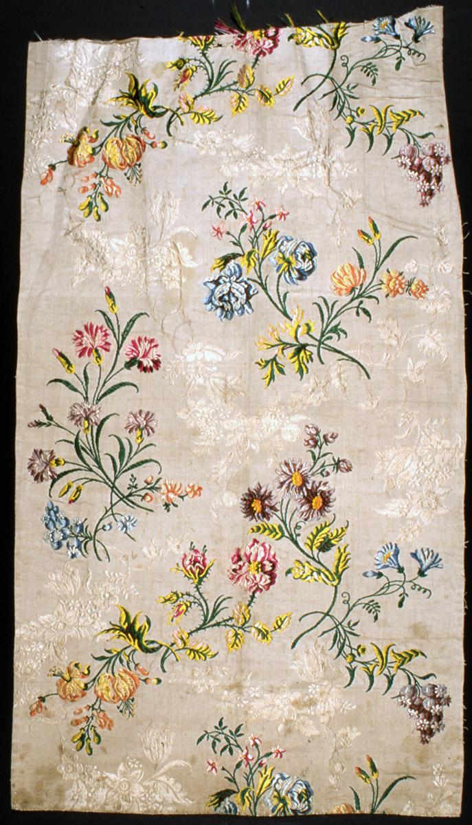 1993.0088 Textile panel, brocade (view 2)