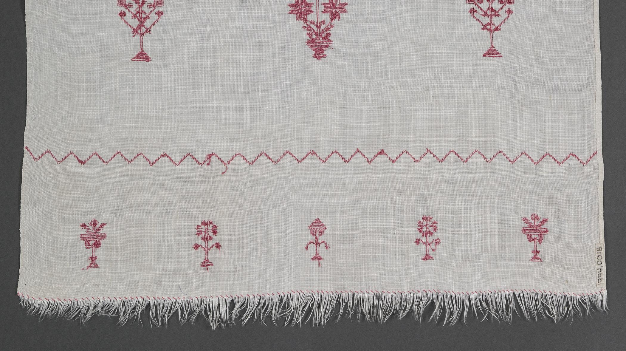 1994.0018 Towel, detail 18, reverse